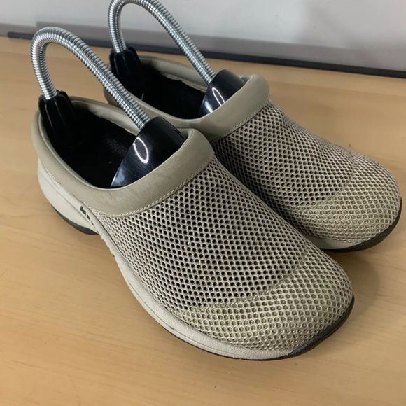 MERRELL MOC PRIMO VENT SILVER MIST WOMENS SIZE 7, SLIP ON SHOES - Picture 1 of 10